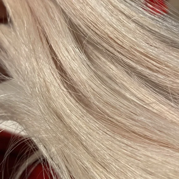 Remy Hair Extensions | Tape In | Platinum Blonde - Picture 2 of 3